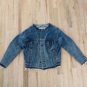 Re/Done x Levi’s  Raw-Hem Reconstructed Denim Trucker Jacket, Small